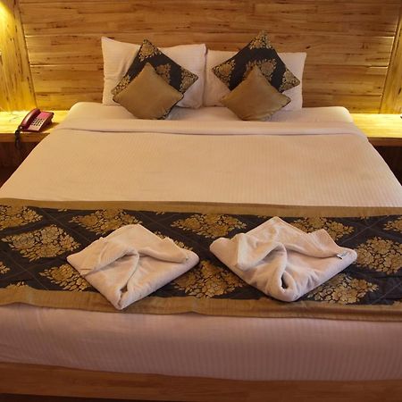 Symphony Palms Beach Resort And Spa Govind Nagar Экстерьер фото