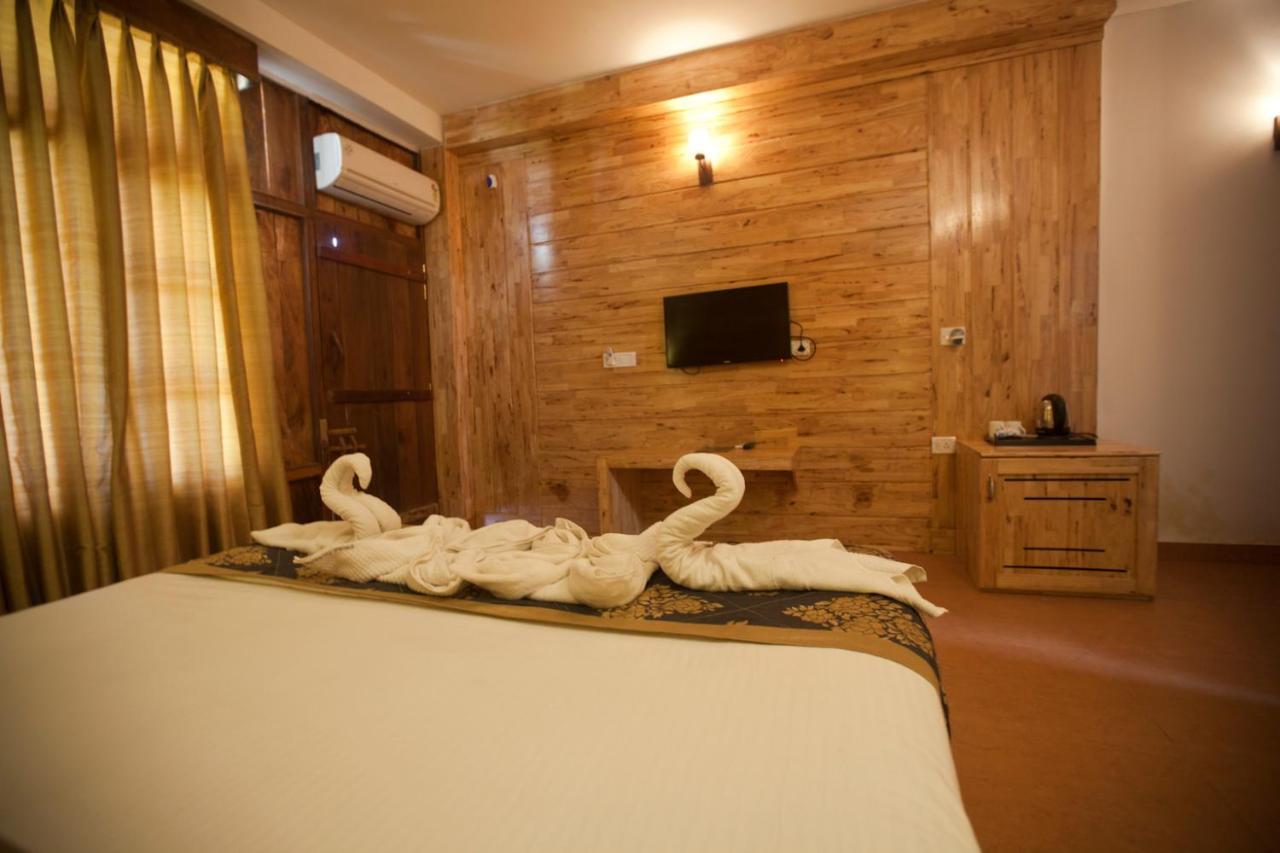 Symphony Palms Beach Resort And Spa Govind Nagar Экстерьер фото