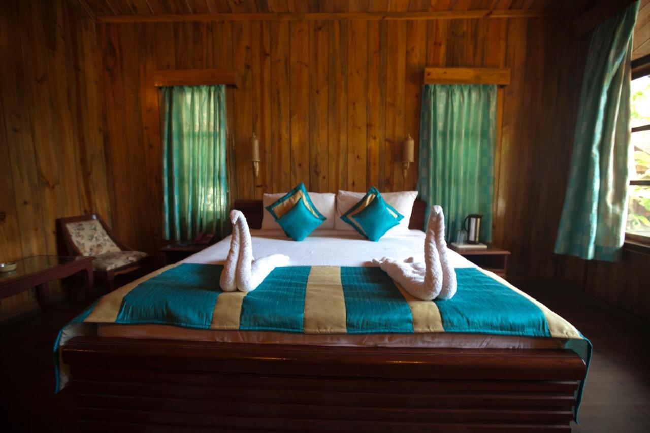 Symphony Palms Beach Resort And Spa Govind Nagar Экстерьер фото