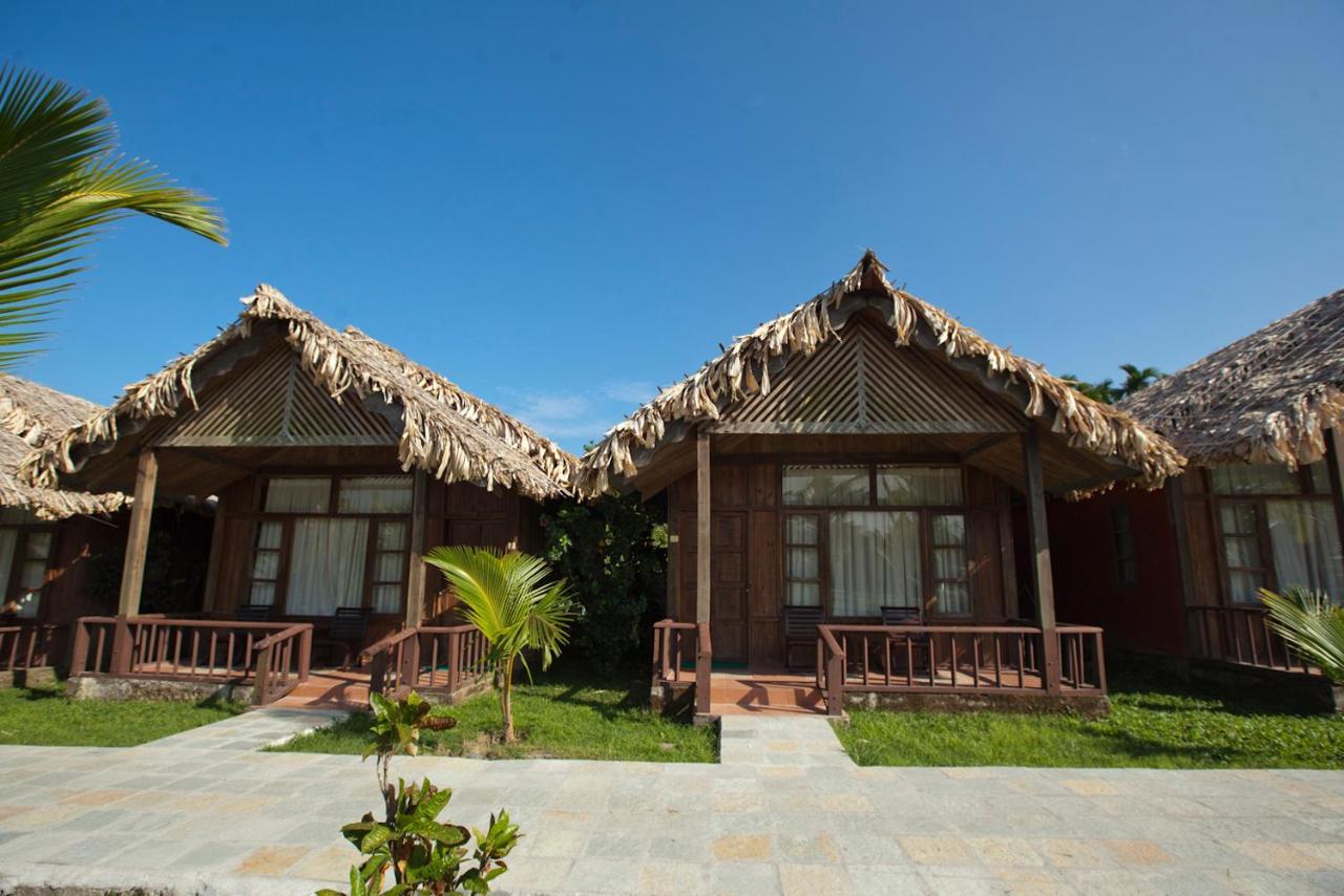 Symphony Palms Beach Resort And Spa Govind Nagar Экстерьер фото