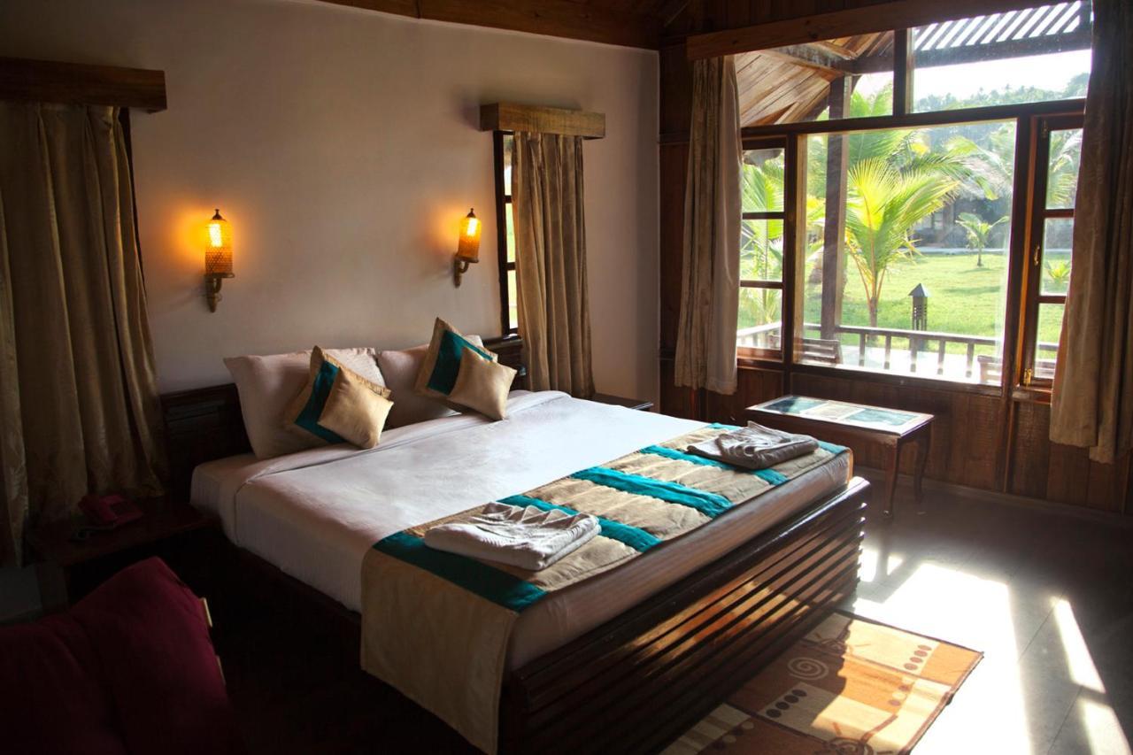 Symphony Palms Beach Resort And Spa Govind Nagar Экстерьер фото